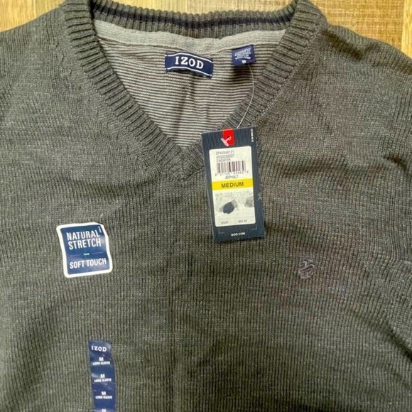 IZOD V-neck Sweater - Picture 4 of 5